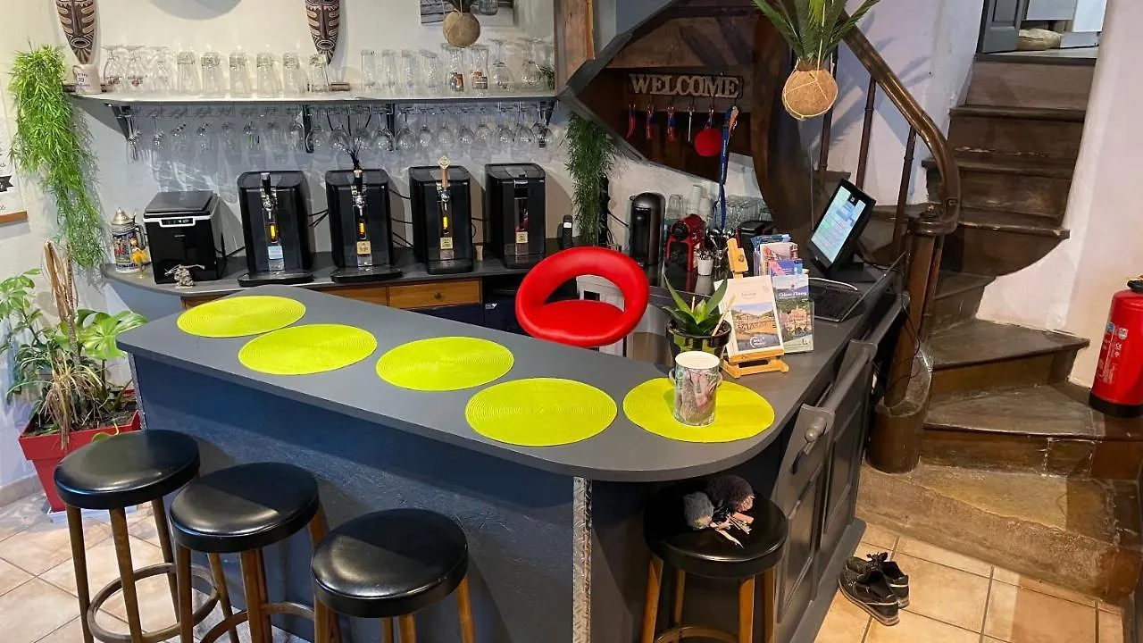 فندق مبيت وإفطار مبيت وإفطار إستين Chez Tifille